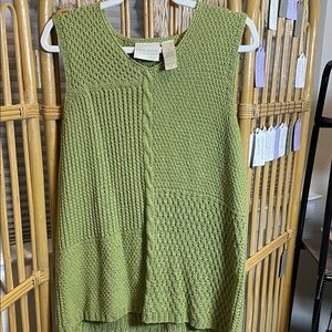Vintage 90’s First Issue Liz Claiborne Olive Green Sleeveless Sweater